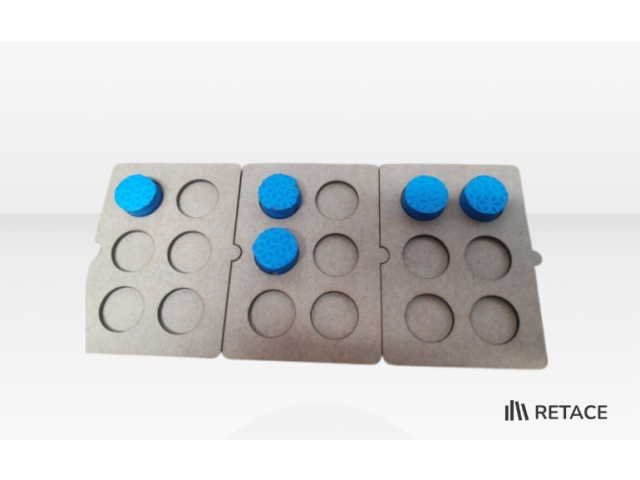 Três celas braille conectadas.